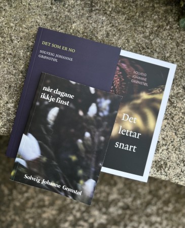 Alle tre diktbøkene